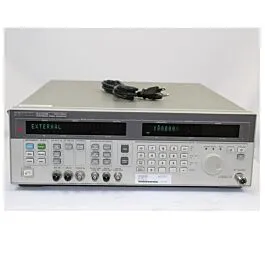 Keysight 83732B Synthesized Signal Generator