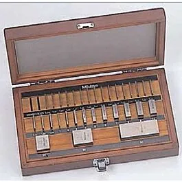 Mitutoyo 516-221-26 36-Piece Ceramic Gage Block Set