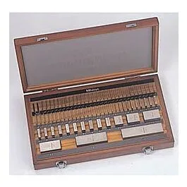 Mitutoyo 516-450-26 Metric Square Gage Block Set