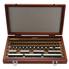 Mitutoyo 516-947-26 Rectangular Steel Gage Block Set
