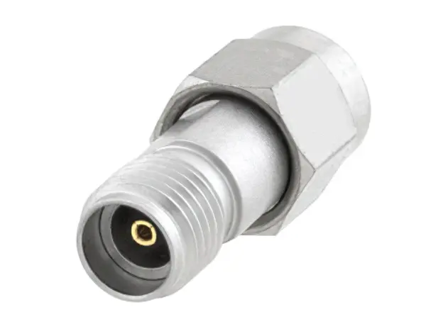 Pasternack PE9332 3.5mm to 3.5mm Adapter