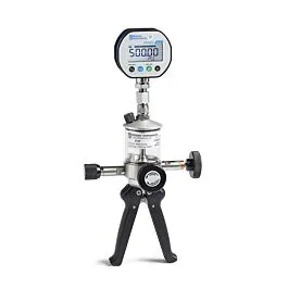 Ralston Instruments XTHP-10KPSIG-D Hydraulic Hand Pump with Digital Gauge