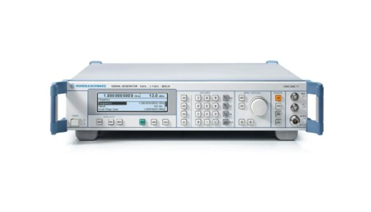 Rohde & Schwarz SML01 Signal Generator